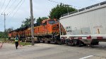 BNSF 6962 and BNSF 7867